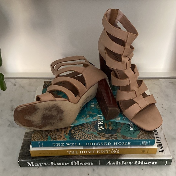 Cage Heel - Picture 3 of 3